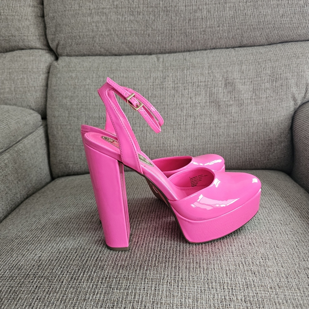 Express Platform Pumps - image 4